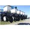 Image 9 : Kinze 3600 16/31 planter, NT coulters, KPM III monitor