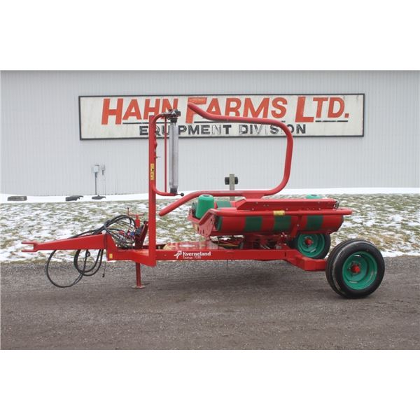 Kverneland 7335 round bale wrapper, low usage