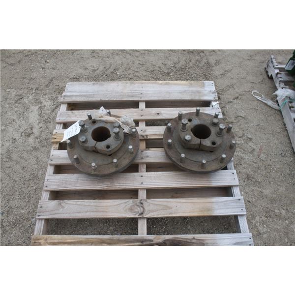 1 set of tractor dual hubs