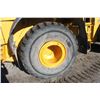 Image 11 : 2017 JD 824K II wheel loader, cab, air