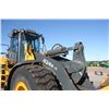 Image 20 : 2017 JD 824K II wheel loader, cab, air