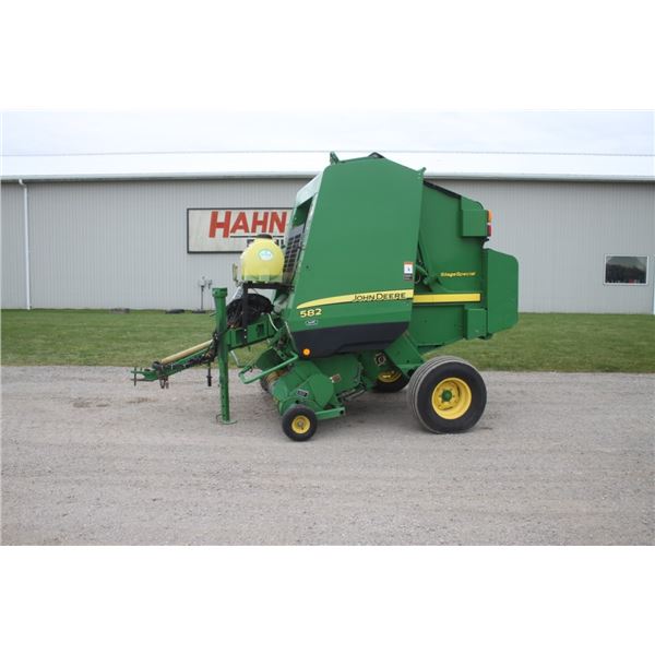 JD 582 round baler, Silage Special, net wrap, local consignment