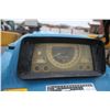 Image 20 : Ford 4600 2wd tractor, loader with attachments