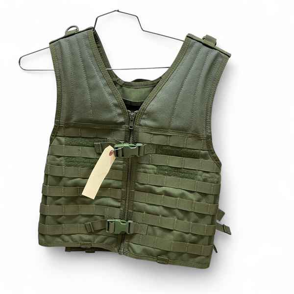 Condor Tactical Molle Vest, Looks About Medium, ODG