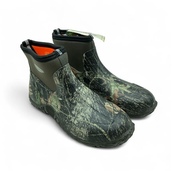 Muck Camp Boot Men's Size 11, Women's Size 12 in Mossy Oak Break Up Camo