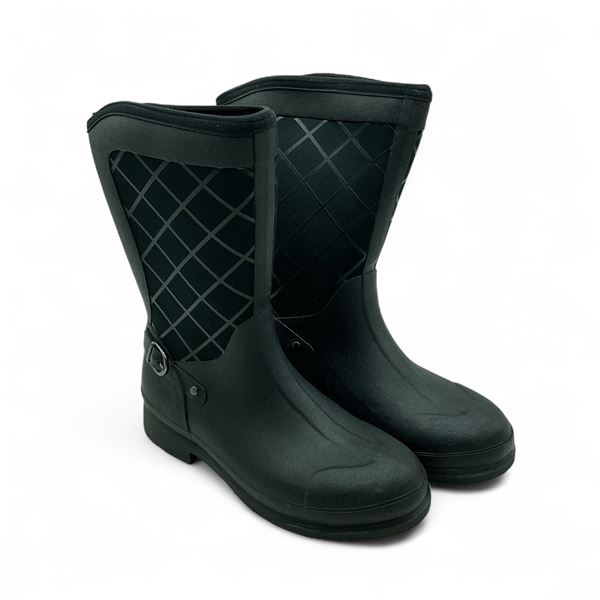 Muck Pacy Mid Equestrian Inspired Women's Boot in Size 10, Black