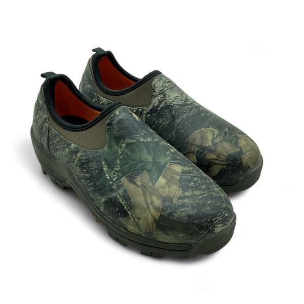 Muck SUV Hiker All Terrain Shoe in Men's Size 6, Women's Size7 in New Mossy Oak Break Up Camo