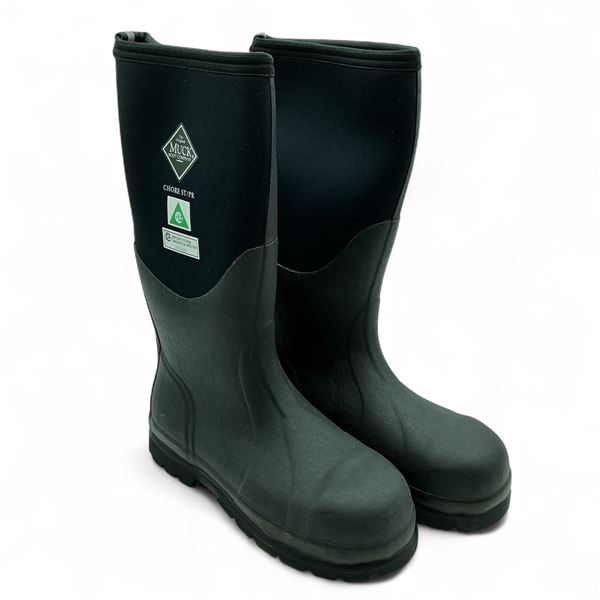 Muck Chore Grade Safety Work Boot in Men's Size 9, Women's Size 10 in Black
