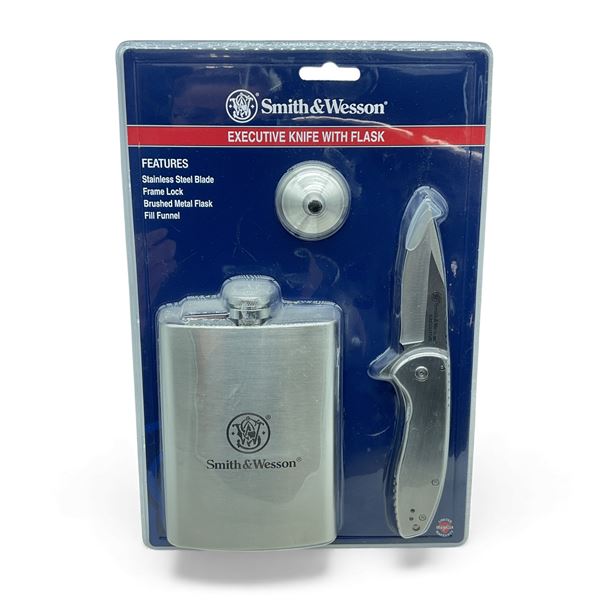 Smith and Wesson Executive Pocket Knife with Flask Set, New