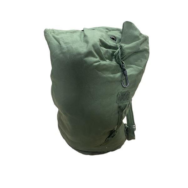 1x Tundra Duffle Bag FT80-1 Olive Color New Condition