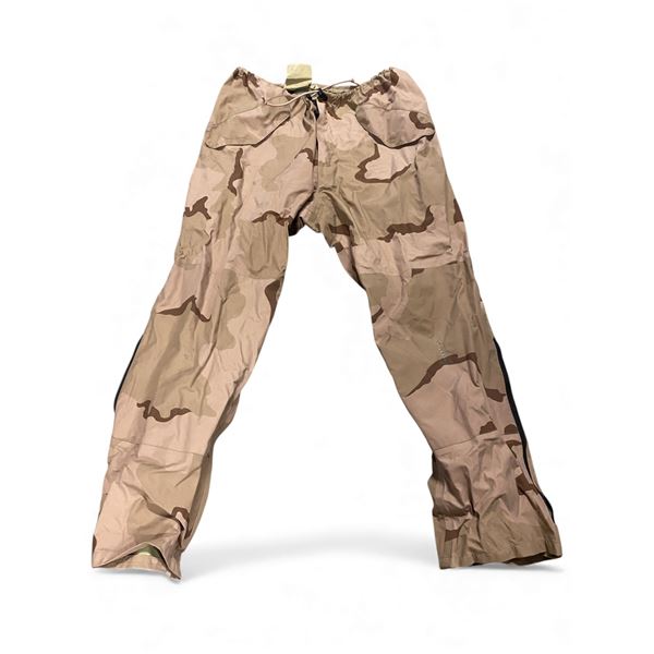 1x US Gortex Rain Pants D3 Camo Size Large Used Condition