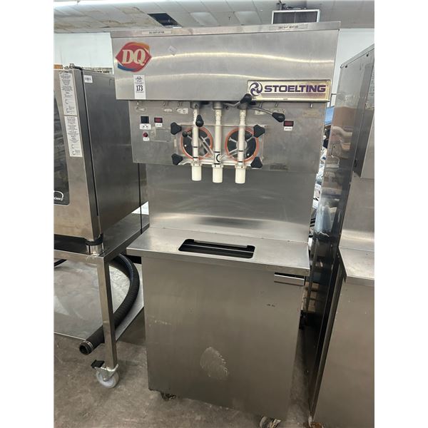 Stoelting DQU431109 Triple Saucer Machine