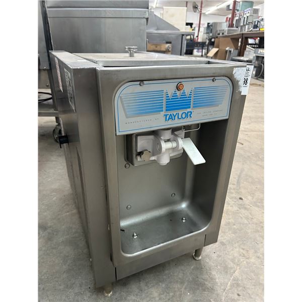 Taylor Countertop Single Soft Serve Unit  152-27