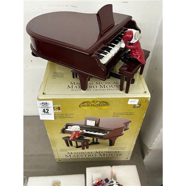 Gold Label Musical Magical Mouse Piano Player