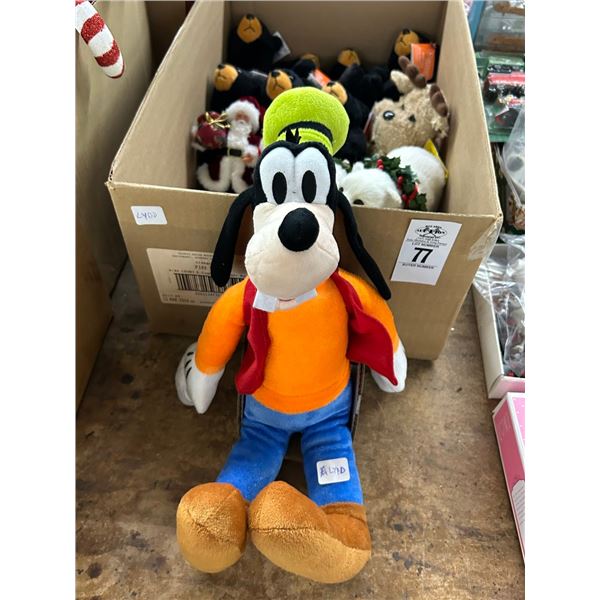 Goofy/Asst. Plush Toys w/Santa