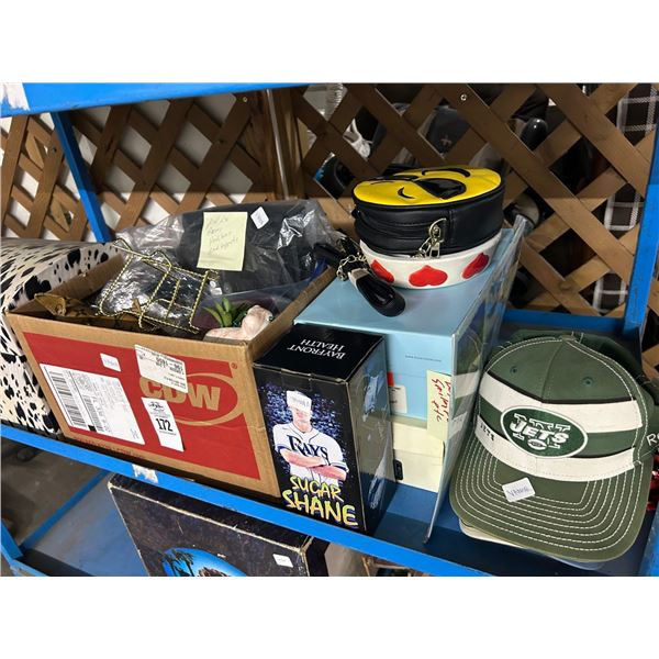 Collector Ball Hats, Bobblehead, Leopard Chest, Décor