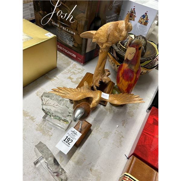 Wooden Parrots, Birds, Décor w/Decorator Bowls