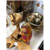 Image 2 : Wooden Parrots, Birds, Décor w/Decorator Bowls