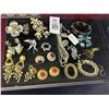 Image 1 : Earrings, Pins, Fashion Jewelry
