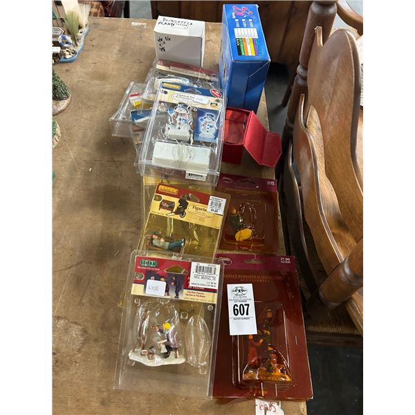 Asst. Ornaments/Accessories