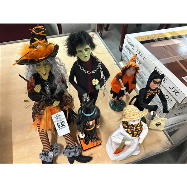 Halloween Nutcracker, Figurines