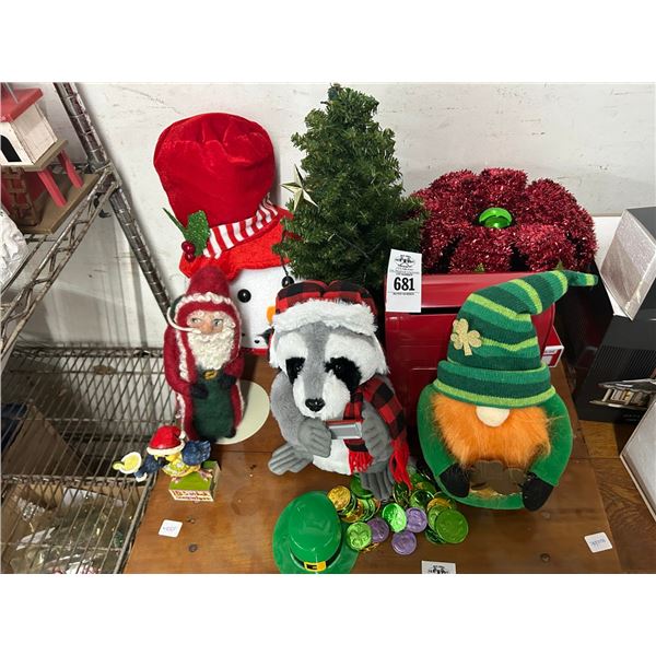 Asst. Holiday Figural Décor