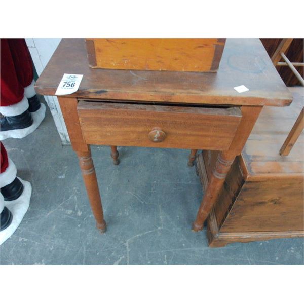 Mahogany Samll Table w/Drawer