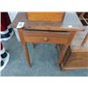 Image 1 : Mahogany Samll Table w/Drawer