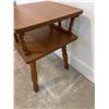 Image 4 : Vintage Two-Tier Table