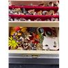 Image 3 : Vintage Costume Jewelry & Charms