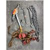 Image 1 : Chains and Pullers