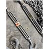 Image 2 : Chains and Pullers