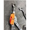 Image 3 : Chains and Pullers