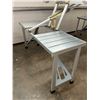 Image 2 : Folding Picnic Table