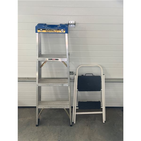 Folding Step Ladders