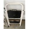 Image 3 : Folding Step Ladders