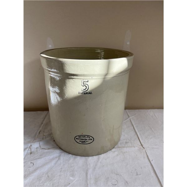 Medalta  No.5 Crock