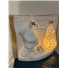 Image 6 : Lighted Christmas Decor