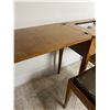 Image 4 : Sewing Machine & Table
