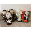Image 1 : Decorative Santa Claus Figures