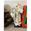 Image 3 : Decorative Santa Claus Figures