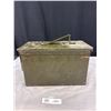 Image 3 : Vintage Canadian Military Metal Ammo Case
