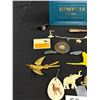 Image 2 : Ritmeester Cigarillo Box w/ Assorted Pins and Misc
