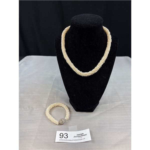 Gorgeous Freshwater Pearl Choker Necklace and Bracelet