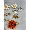 Image 2 : Lot of Vintage Flora Jewelry