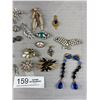 Image 5 : Large Lot Vintage Rhinestone Jewelry