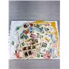 Image 4 : Nice Lot of Vintage Canadian Vintage Stamps on Sheet and in Bag