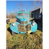 Image 2 : 1940s Chev. Maple Leaf, no visible SN., 6 cyl., not running