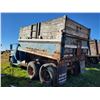 Image 6 : 1974 GMC 6500 gravel truck, V8, 5&4 spd manual trans, air brakes, 13 ft box & hoist, SN. TME664V5890