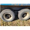 Image 22 : 1975 Ford grain truck, 3208 CAT engine, non-turbo, 5&4 trans, approx. 19 ft Box & hoist, c/w silage 